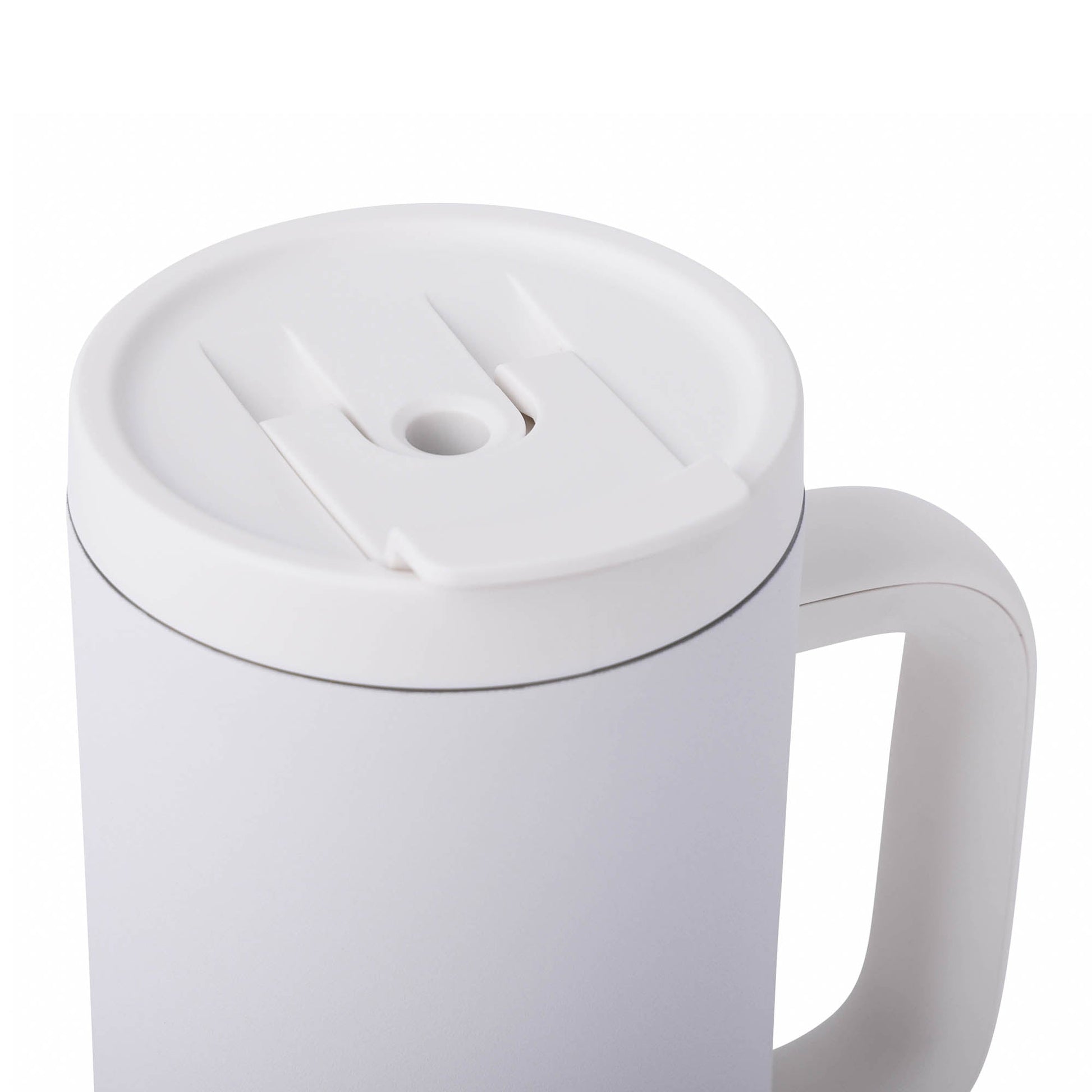 40-oz-leisure-tumbler-e0 CoreHome_MannaHydration_Whites_Raw-42.jpg