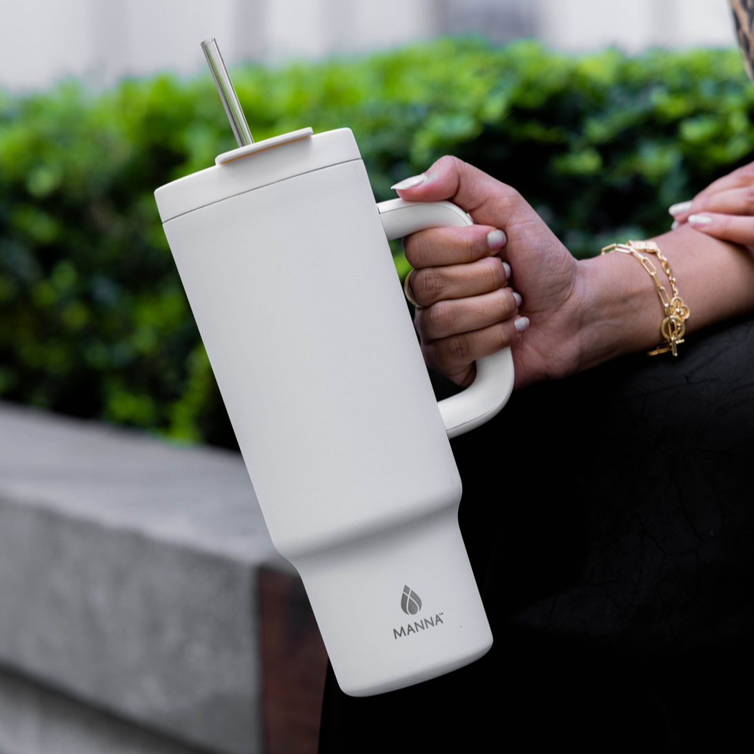 40-oz-leisure-tumbler-e0 Core_Home_Manna_Lifestyle_AUG_13-38.png